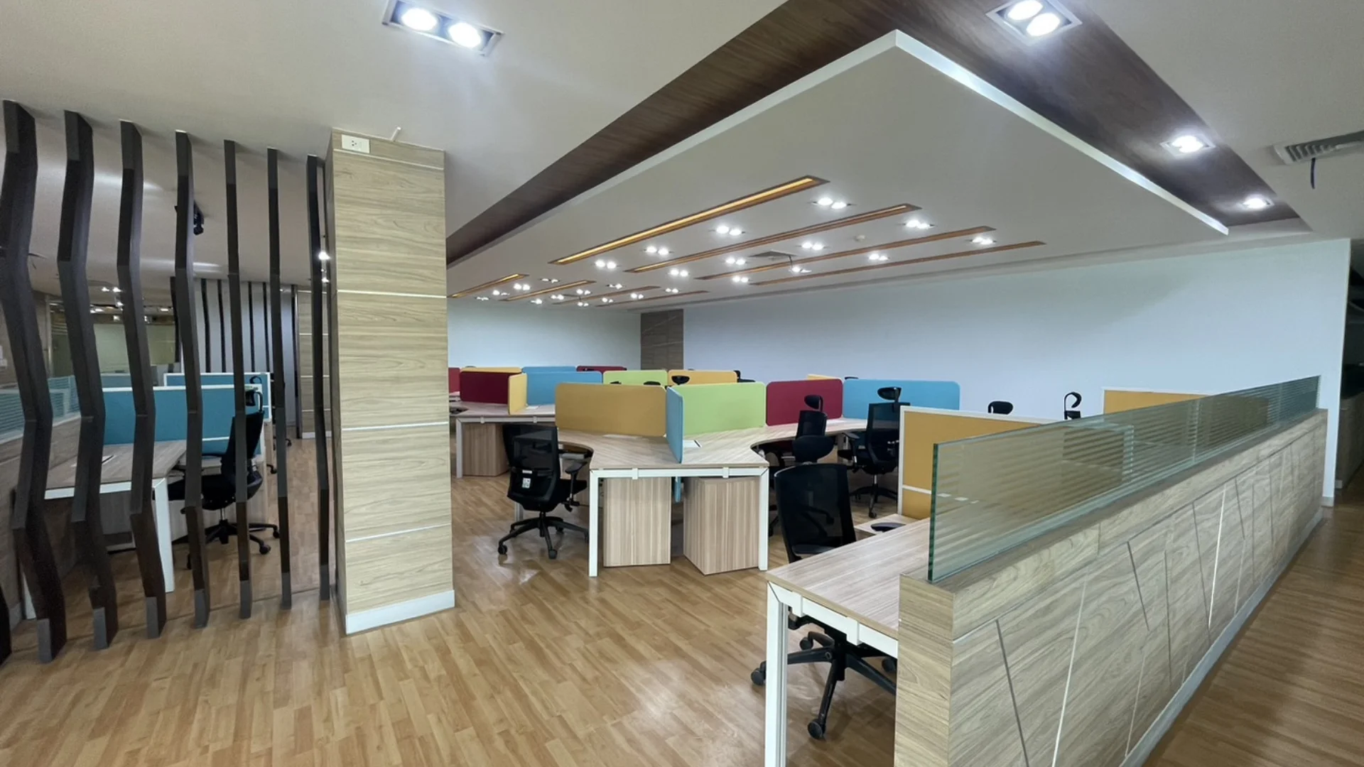 Office space rental & service