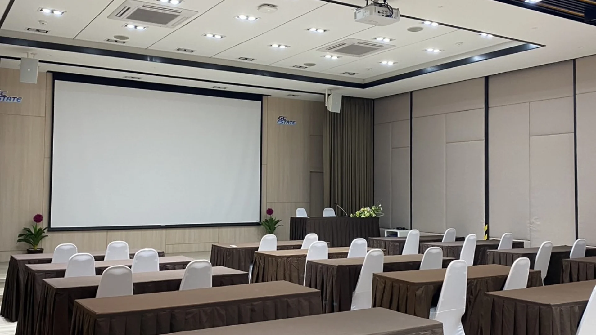 Meeting & seminar room
