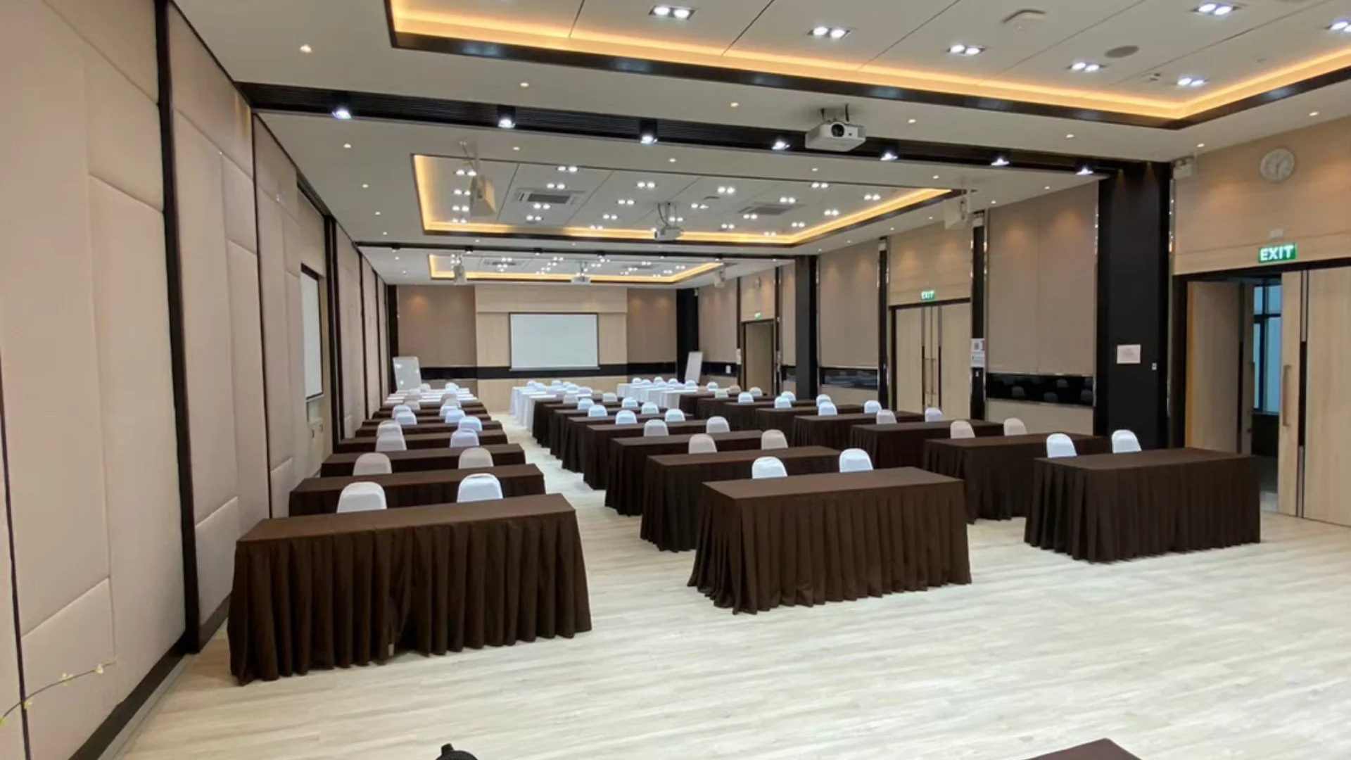 Meeting & seminar room